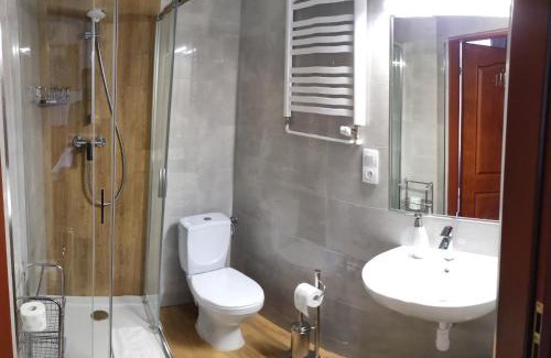 Busko-Zdroj Bed & Breakfast | Pensjonat Zamek Dersława