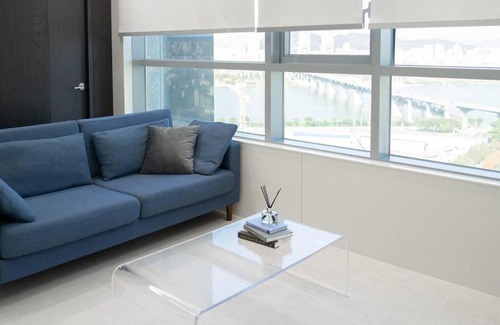 Samseong-dong Apartment | PENT Weleb 파노라마 한강롯데타워뷰 1.5룸 청담1MINWALK