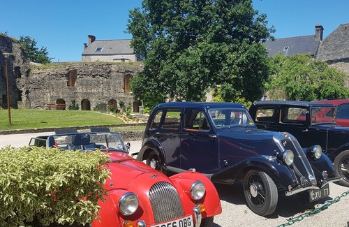 Bricquebec-en-Cotentin Apartment | PENTHOUSE at the castle of Bricquebec