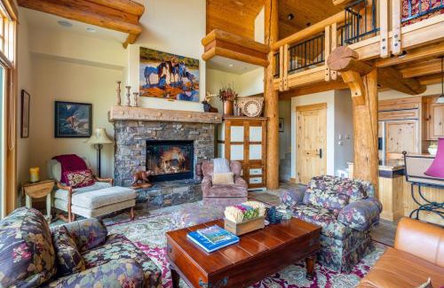 Saddle Ridge Cabin | Penthouse 4 by Moonlight Basin Lodging