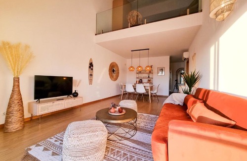 Viana do Castelo Apartment | Penthouse at Cabedelo Beach with Ocean View