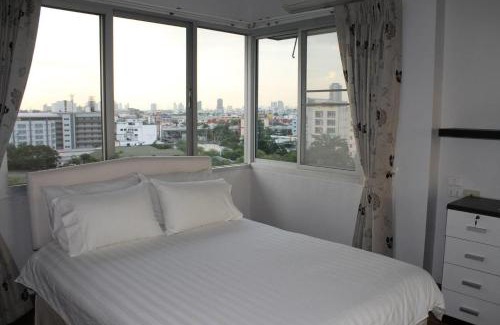 Bang Na Apartment | Penthouse by JJ
