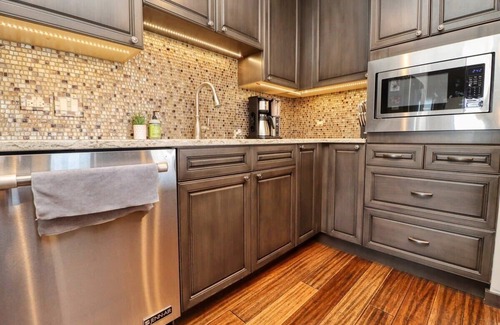 Downtown Lincoln Condo | Penthouse Condo | 3 King Beds | Downtown Lincoln