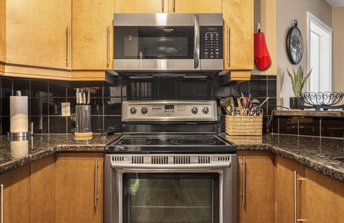 East Kootenay Apartment | Penthouse Corner | Pool | Hot Tub | Top Floor
