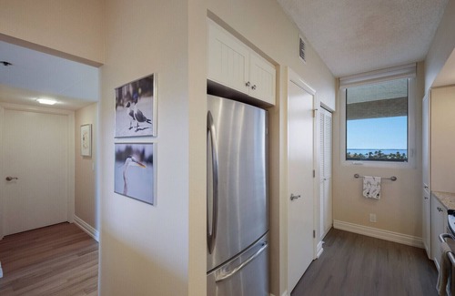 Longboat Key Condo | PENTHOUSE DOUBLE BALCONY FULL GULF & BAY VIEWS FROM EVERY ROOM Beachplace 5-602