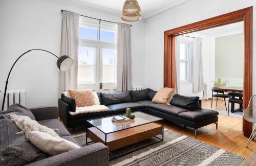 Saint Henri Apartment | Penthouse Downtown-Sunset Private Terrace 1400SQFT