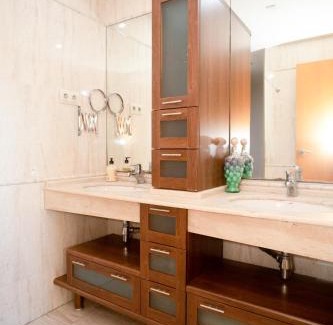 Mislata Apartment | Penthouse Duplex in a 4 floors spanish house -8 min to center by Metro