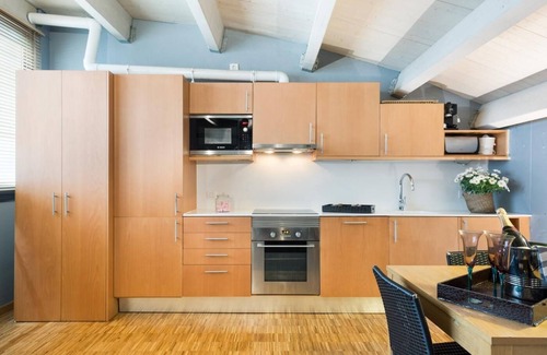 Sant Gervasi Apartment | Penthouse for long stays in Sant Gervasi 2 bedrooms 6 people - WiFi