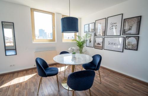 Altstadt Apartment | Penthouse Panoramablick Whirlpool Parken