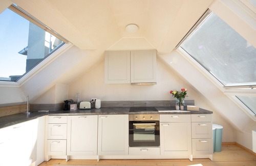 Penzing Condo | Penthouse with a view of Schönbrunn Palace