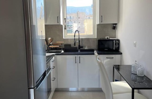 Athens Apartment | Penthouse with amazing view of Acropolis!