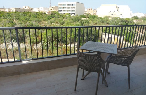 Ggantija Apartment | Penthouse with Private Roof Top Pool