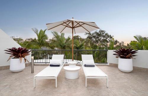 Noosaville Apartment | Penthouse with Private Roof top terrace- NOOSA