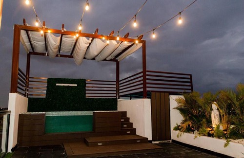 Prado Oriental Apartment | Penthouse with private Jacuzzi with OF 300mbps int