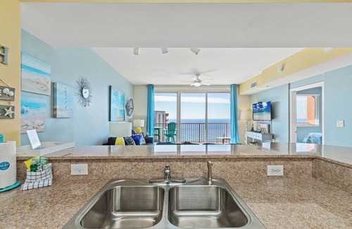 Long Beach Condo | Penthouse With Beautiful Beach Views! 1 Bedroom, 2 Bathroom Penthouse!
