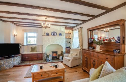 Llanfachraeth House | Penyrorsedd Cottage