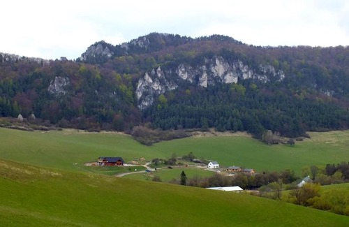 Sulov-Hradna House | Penzión Štefánik