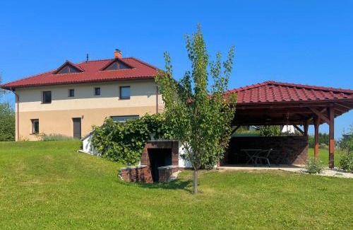 Zavisice House | Penzion Bez Modrého Páva