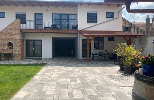 Lednice House | Penzion Lednice