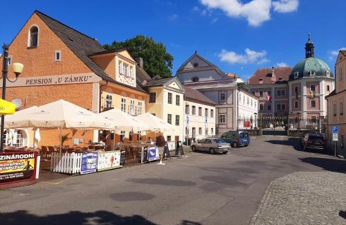 Becov nad Teplou House | Penzion - Restaurant U Zámku