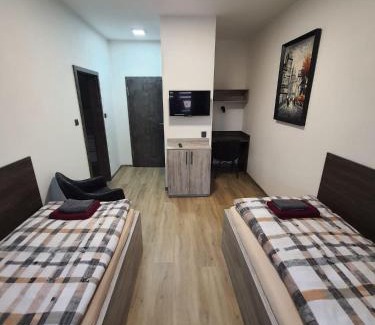 Klasterec nad Ohri House | Penzion TOŠA