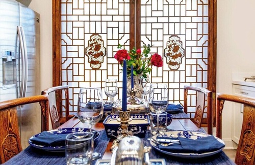 Longfellow Apartment | PEONY · Artful Designer Home w Art, Tub San Francisco Bay