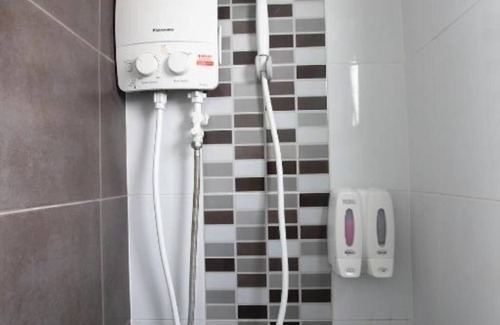 Don Muang Apartment | Peony's Home - Triple Room with Private Bathroom