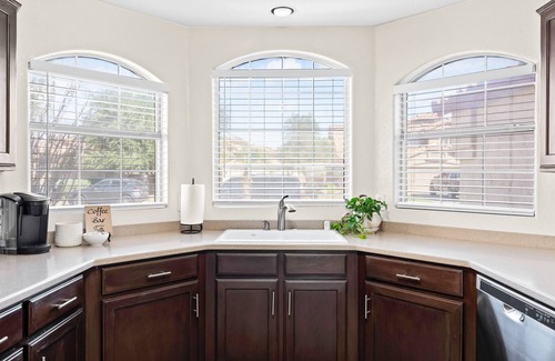 Parkridge House | Peoria Getaway: Cozy 3-Bedroom Home w/Pool
