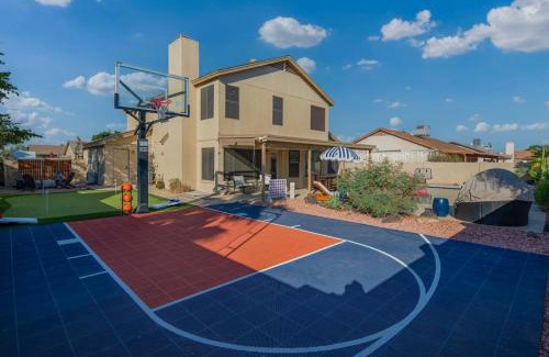 Peoria House | Peoria Paradise Sportscourt Heated Pool Gameroom