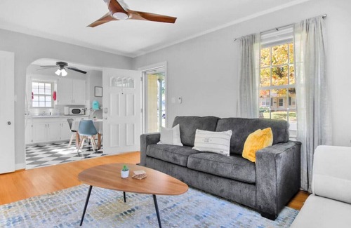 Peoria House | Peoria Prime Location: 3Bed w/Arcade+Foosball