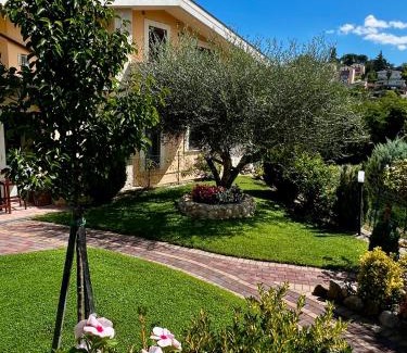 Pescara Bed & Breakfast | Peperosa in collina B&B