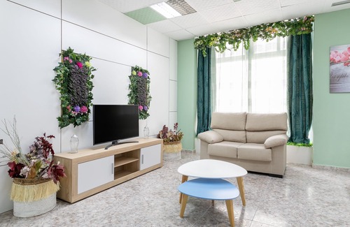 Ensanche Diputacion Apartment | PEPPERMINT (Near the Real Club de Regatas and bus and train station).