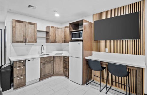 Safford Apartment | Peppertree Studios Su