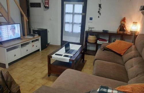 Ispaster House | Pequeño apartament rural con un gran jardin. WIFI