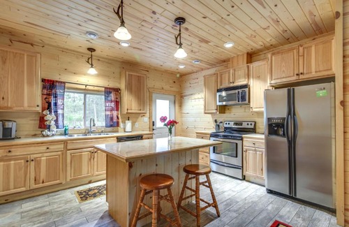 Pequot Lakes House | Pequot Lakes Vacation Rental with Patio and Fire Pit