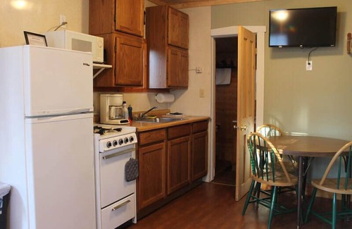 Fremont Cabin | Perch Cabin - Fremont, WI