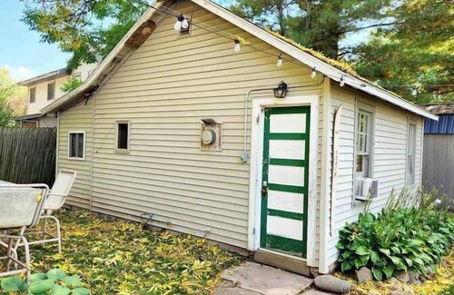 Fremont Cabin | Perch Cabin - Fremont, WI