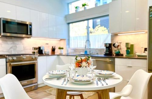 Broadway House | Perch - Capitol Luxe Two