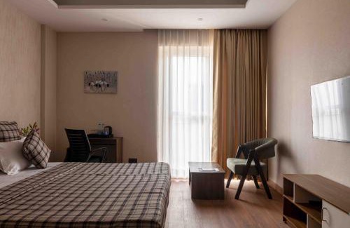 Gurugram Bed & Breakfast | Perch Casa Feliz- Golf Course Road