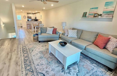 Innerarity Townhomes House | Perdido Bay Hideaway: Kayaks, Bay Views & More!