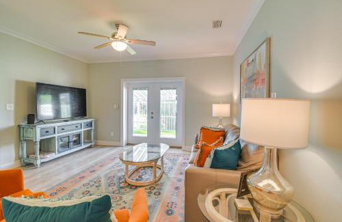 Sunset Pass House | Perdido Key Home with Bay Access Less Than 1 Mi to Beach!