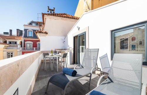 Sacramento Apartment | Perfect 1 bed in Chiado with Terrace and Aircon