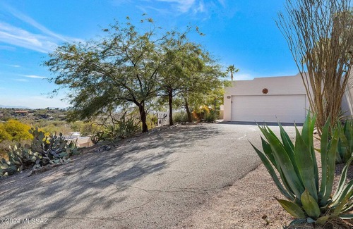 Sunrise Presidio Townhomes House | Perfect 2-bedroom house w/AC, WiFi, Mountain and City views near Sabino Canyon