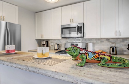 Princeton Condo | Perfect 2 BR Condo in Princeton w Parking