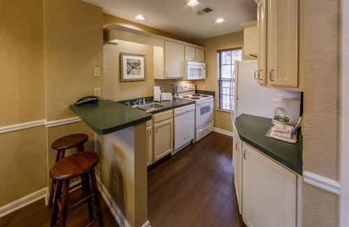 Clarkesville Apartment | Perfect 2BD family vacation spot with Family Friendly Resort Activities on site