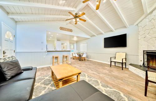 Balboa Peninsula House | Perfect 3 Bedroom Home between the Bay and Beach