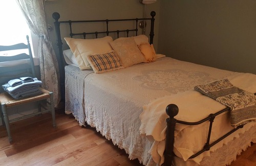 Willsboro House | Perfect blend of charm, amenities, beauty and lake shore life on Lake Champlain