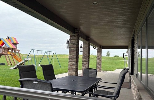 Wahoo House | Perfect College World Series Basecamp 45min, 4 bedroom home, 3 acres near, Wahoo