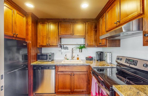 Morgan Hill House | Perfect couples getaway retreat on historic family winery, close to hiking