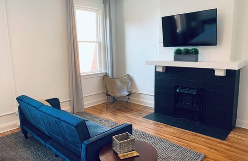 Downtown Toledo Apartment | Perfect downtown apartment for short and long-term stays!